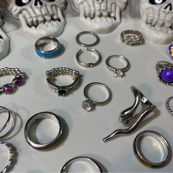 Rings - Picture 6 of 7